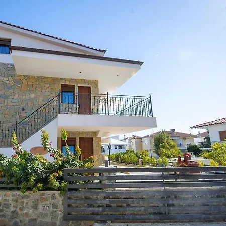 Stone 3* Pefkochori