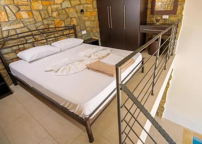 Stone 3* Pefkochori