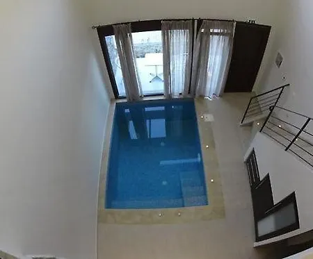 Stone פפקוהורי